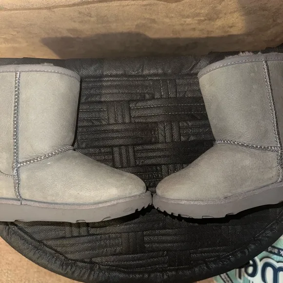 UGG Toddler Waterproof Boots Size 9UIGC