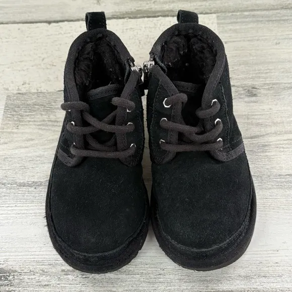 UGG Unisex Size 9 Neumel II Chukka Boots Lace Up &amp; Side Zip In Black Suede
