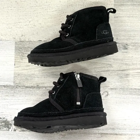 UGG Unisex Size 9 Neumel II Chukka Boots Lace Up &amp; Side Zip In Black Suede