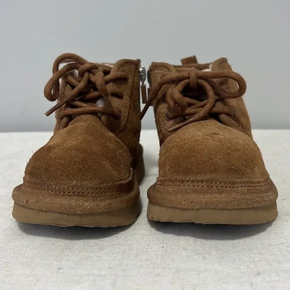 Ugg Unisex Toddlers Kids Neumel II Chestnut Boots Zipper Closure size 9