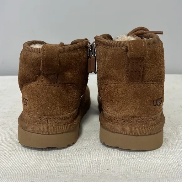 Ugg Unisex Toddlers Kids Neumel II Chestnut Boots Zipper Closure size 9
