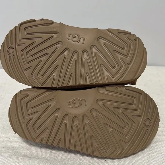 Ugg Unisex Toddlers Kids Neumel II Chestnut Boots Zipper Closure size 9