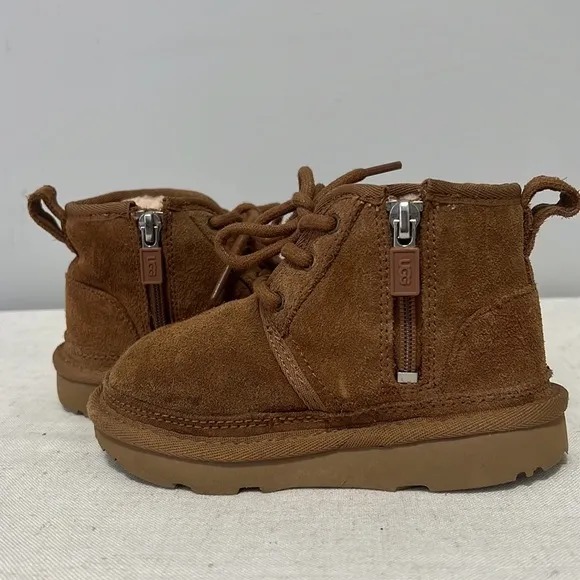 Ugg Unisex Toddlers Kids Neumel II Chestnut Boots Zipper Closure size 9