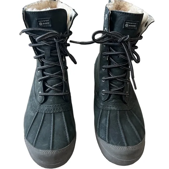 UGG WATERPROOF EVENT SHEARLING LINED WINTER BOOTS WOMENS SIZE 9