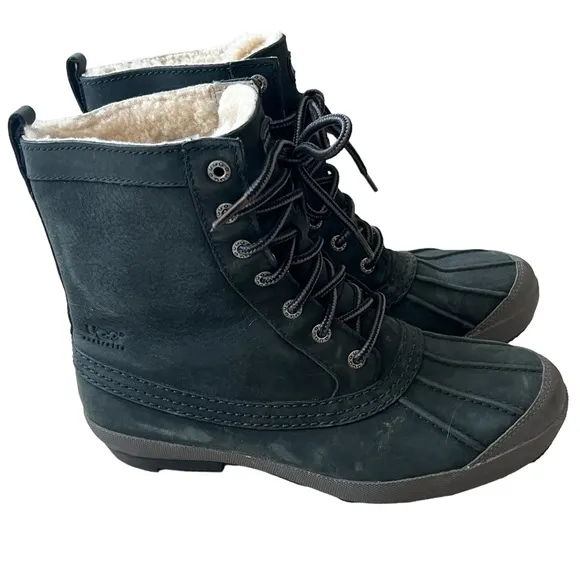 UGG WATERPROOF EVENT SHEARLING LINED WINTER BOOTS WOMENS SIZE 9