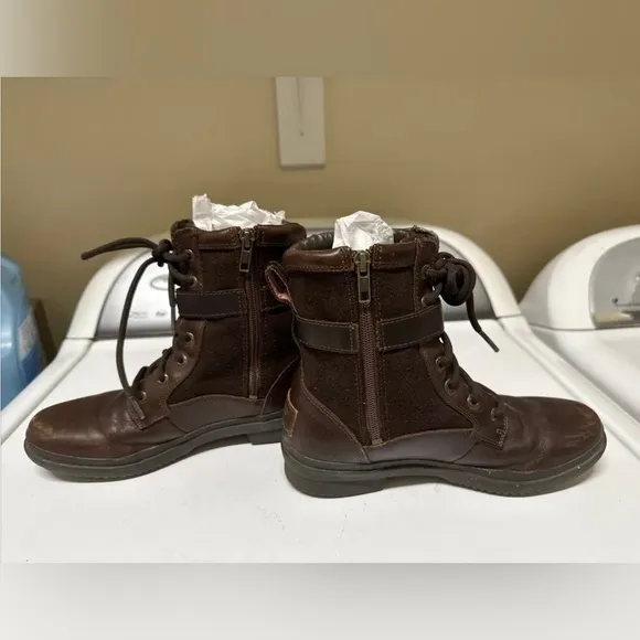 UGG waterproof Kesey Women's Boots Size 8 Brown Leather Sheepskin Lined