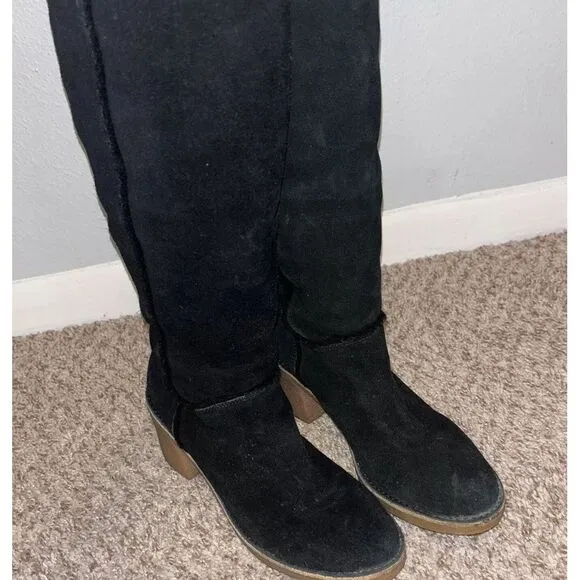 UGG Women Kasen Tall Waterproof Sheepskin Lined Black Suede Heel Boots‎ size 7