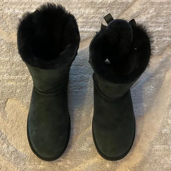 Ugg Women's Black Bailey Bow || Boots