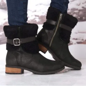 UGG® WOMEN'S BLAYRE II WATER RESISTANT BOOTS - ROUND TOE size 6.5