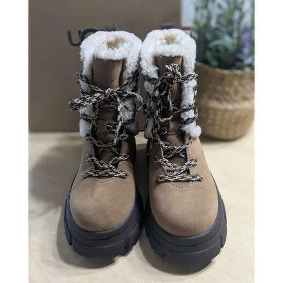 UGG Women's Chestnut Brooklyn Water Resistant Fur Lined Hiker Boots Size 10 NIB