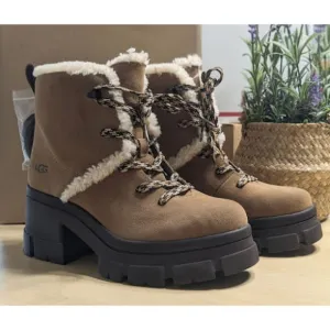 UGG Women's Chestnut Brooklyn Water Resistant Fur Lined Hiker Boots Size 10 NIB