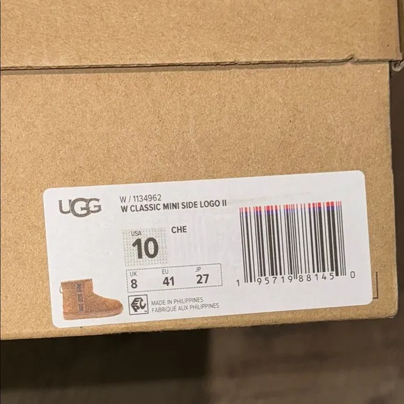UGG Women's Classic Mini Side Logo II Boot 1134962 - SIZE 10- Chestnut