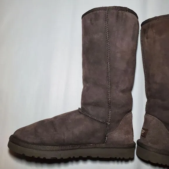 Ugg Women's Classic Tall II Boot Size 7