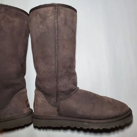 Ugg Women's Classic Tall II Boot Size 7