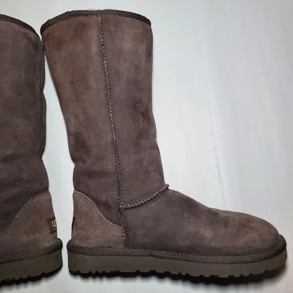 Ugg Women's Classic Tall II Boot Size 7