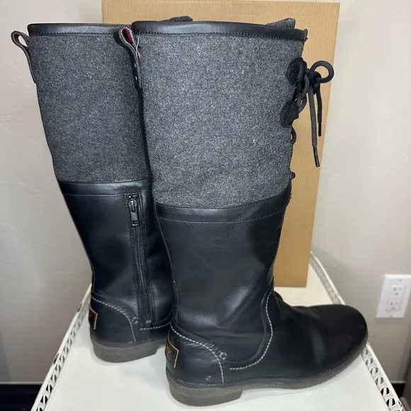 UGG Women’s Elsa Black Boots Size 9.5