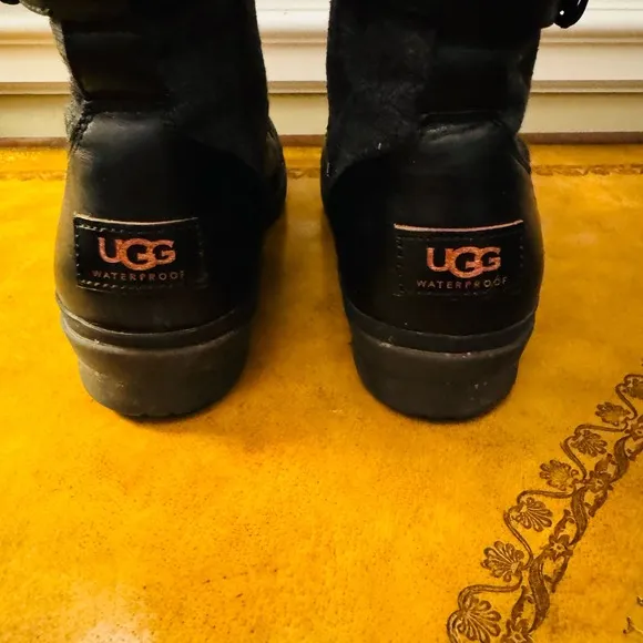 Ugg Womens Kesey Waterproof Leather Lace Wool Lined Vintage Look Black Boots 8