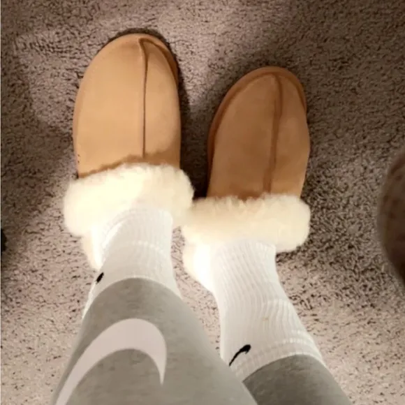 UGG Women's Scuffette II Slipper