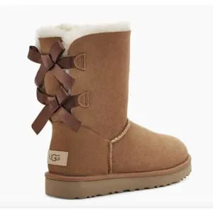 UGG BAILEY BOW ll SHEEPSKIN WOMEN'S BOOTS IN CHESTNUT