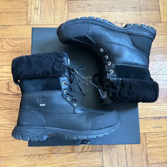 UGGS Men’s Waterproof Butte Black Boots Size 10 Duck Toe Wool Lining Lace Up