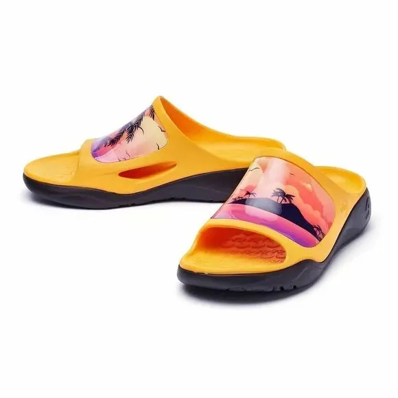 UIN Men's Beach Summer Comfort Slippers (Romantic Island Ibiza)New No Box