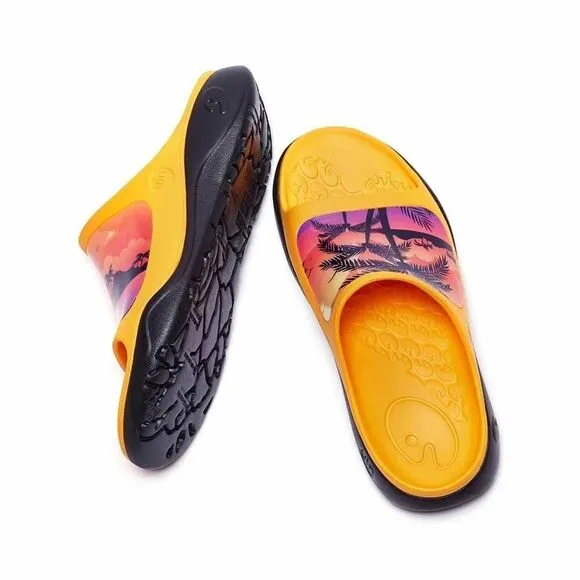 UIN Men's Beach Summer Comfort Slippers (Romantic Island Ibiza)New No Box