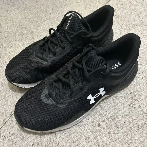 Under Armour Charged Escape Athletic Shoes Men's Size 11.5Deluxe Foam White Logo