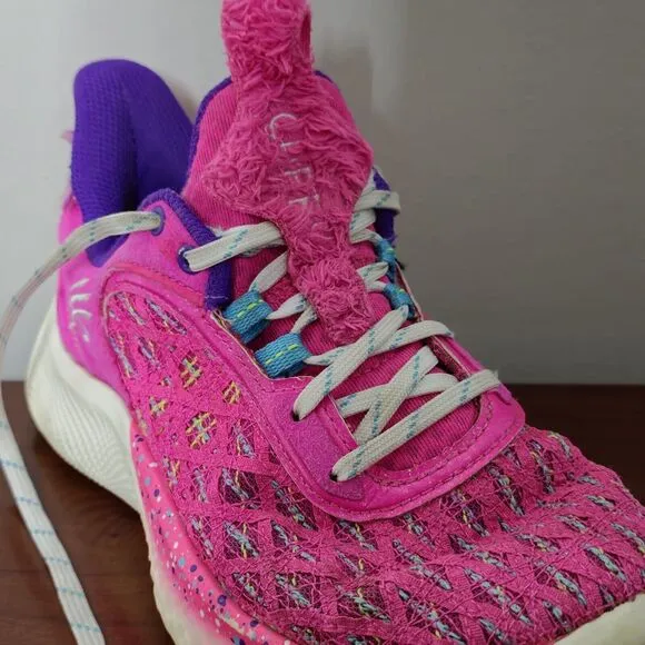 Under Armour Curry Flow 9 Sesame Street Pink Abby Cadabby Youth Size 4
