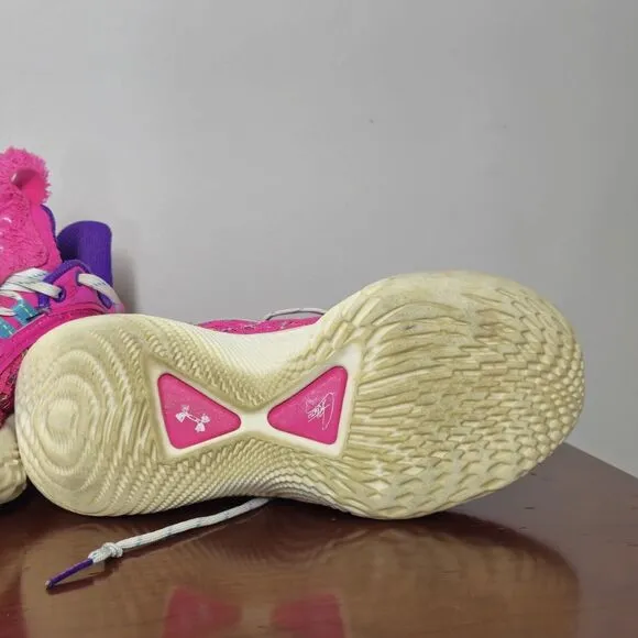 Under Armour Curry Flow 9 Sesame Street Pink Abby Cadabby Youth Size 4