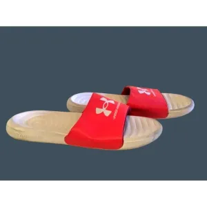 UNDER ARMOUR- SLIP-ON WHITE/RED SIZE 9