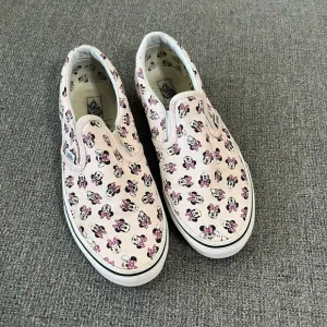 Vans Disney Minnie Mouse Kids 7 Pink Slip-On Shoes