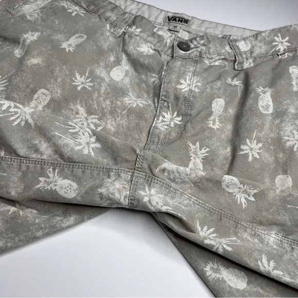 Vans Distressed Pineapple Palm Tree Cotton Shorts Tropical Beach Bum Skate Punk