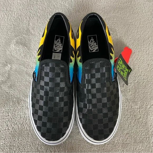 Vans Flame Glow in The Dark Slip On Boys Kids Sneakers Skate Size 6 Black NEW