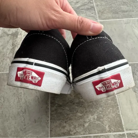 Vans Glow In The Dark Skull Slip-On Shoes Size 7 Black and White