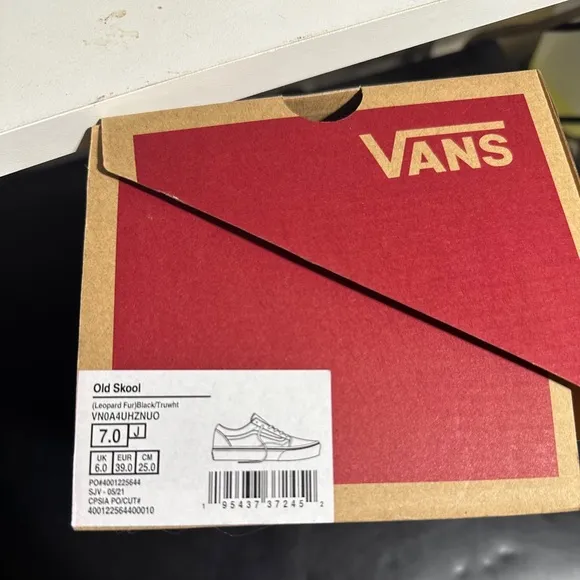 Vans Leopard Fur Old Skool Shoes, 7