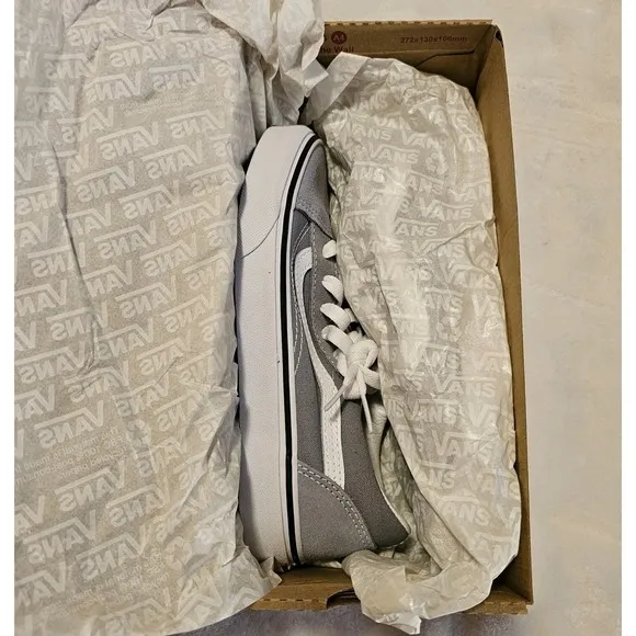 VANS OLD SKOOL LACE UP LIGHT GRAY YOUTH SIZE 3 NEW IN BOX