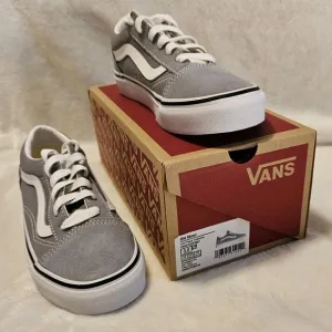 VANS OLD SKOOL LACE UP LIGHT GRAY YOUTH SIZE 3 NEW IN BOX