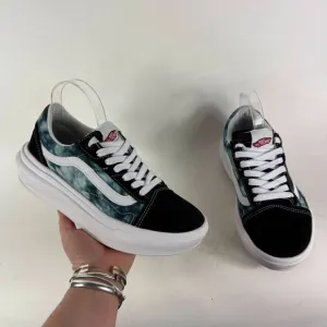 VANS Old Skool Overt CC Sneakers Women's 10 White Black Tie Dye Lace-Up 500264