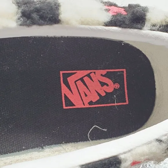 VANS Sherpa Checkerboard Junior Kids Girls Size 6.5 Classic Slip On Shoe Sneaker