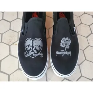 Vans Slip On Love You To Death Men SZ 11.5 Skateboarding Casual Black Skull Rare