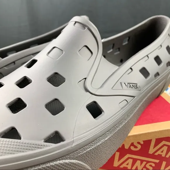 Vans Slip On Trek Pewter Womens 10.5 / 9.5