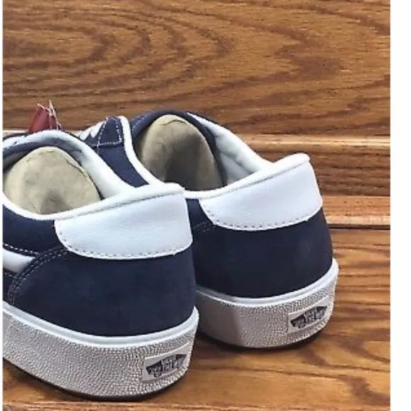 Vans Wally 3 Varsity Sport '73 Navy True White Shoes
