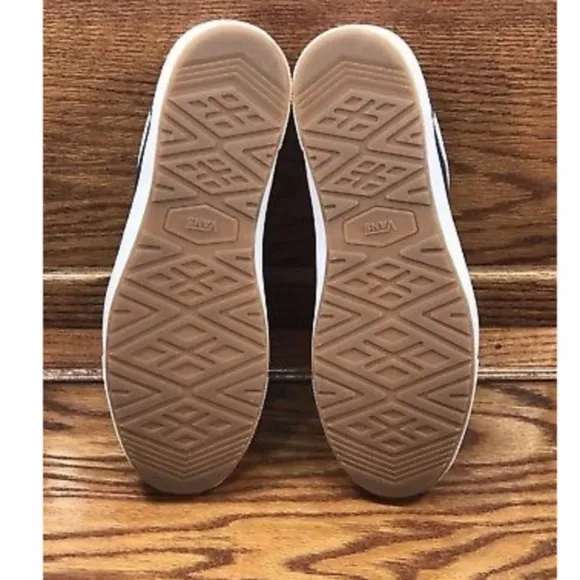 Vans Wally 3 Varsity Sport '73 Navy True White Shoes