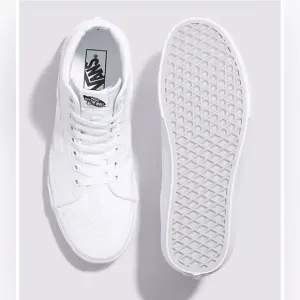 VANS World's # 1 Skateboard Shoes Hi Top Sport Shoes Men's Size 7.5 Gently Worn