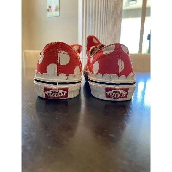 VANS X DISNEY Kids Rare AUTHENTIC Slip ON Shoes- MINNIE MOUSE BOW (Red) 2.5