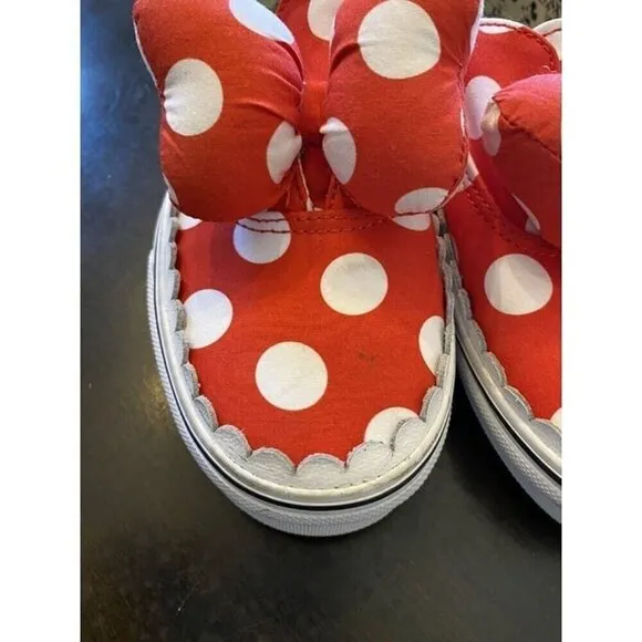 VANS X DISNEY Kids Rare AUTHENTIC Slip ON Shoes- MINNIE MOUSE BOW (Red) 2.5