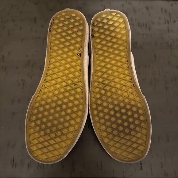 Vans x Harry Potter Hufflepuff Slip On Shoes