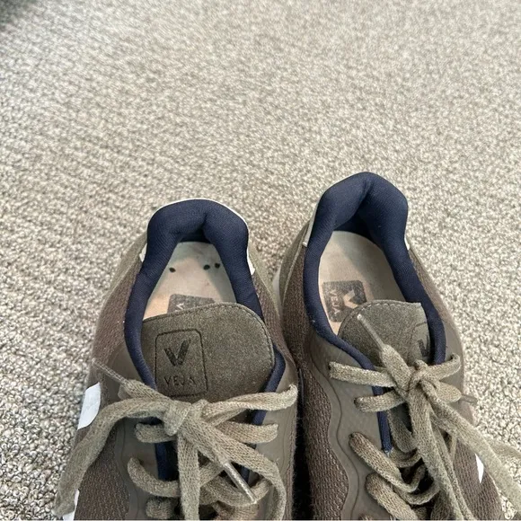 Veja SDU Shoes Olive Green Men's Size 11.5 EU 45