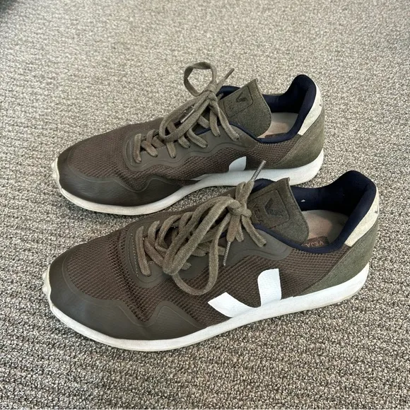 Veja SDU Shoes Olive Green Men's Size 11.5 EU 45