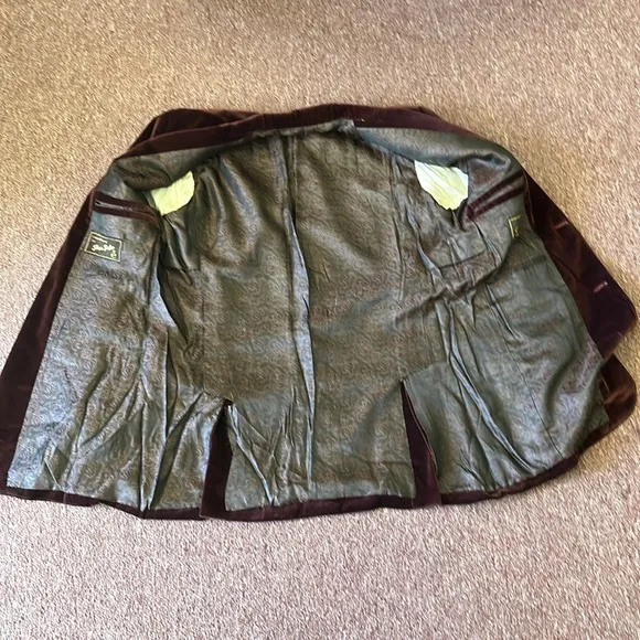 Velvet Blazer by Elevee.  Made for Travis Fisher NFL Size is